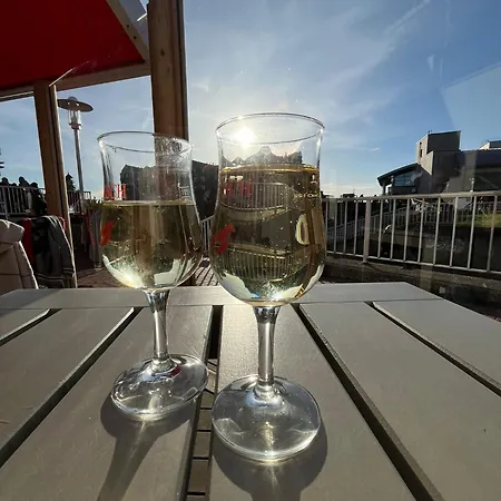 Schroeder - Ahoi - Strandkorb Am - Inklusive Bettwaesche Und Handtuecher * Büsum