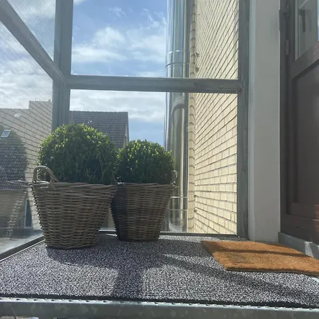 Schroeder - Ahoi - Strandkorb Am - Inklusive Bettwaesche Und Handtuecher Büsum